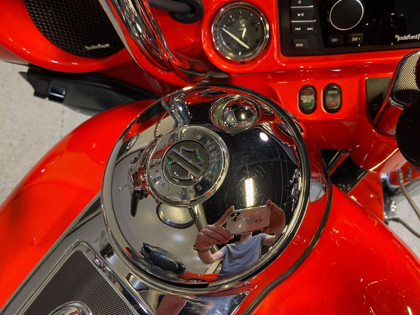 2012 Harley Davidson CVO Electra Glide FLHTCUSE7 photo 16