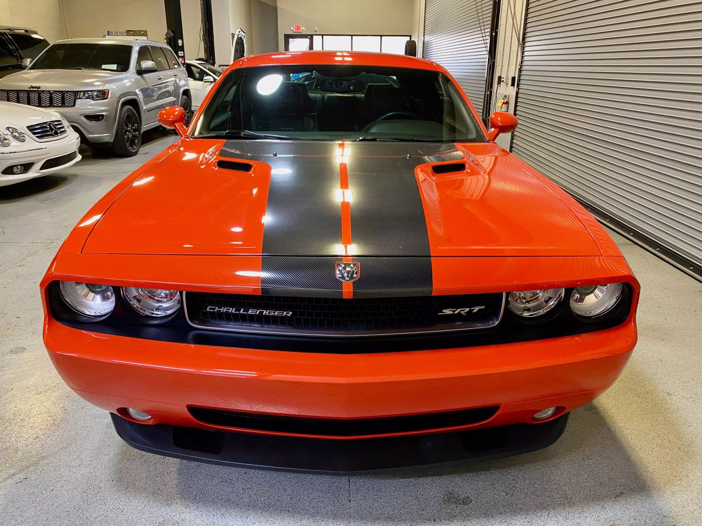 2009 Dodge Challenger SRT8 photo 5