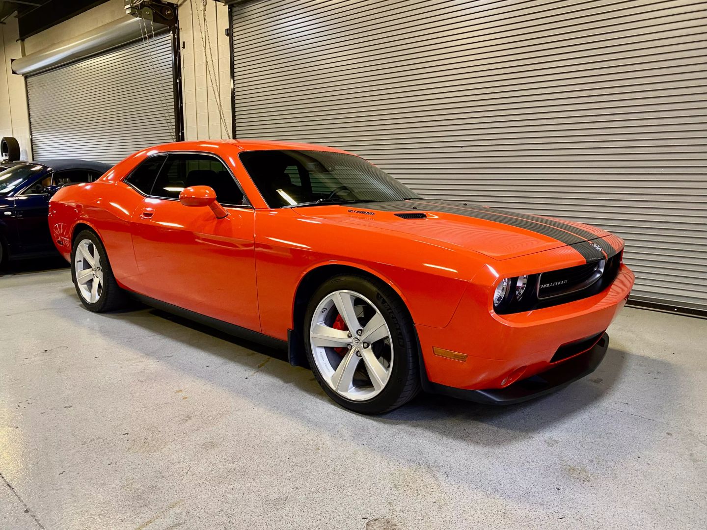 2009 Dodge Challenger SRT8 photo 6