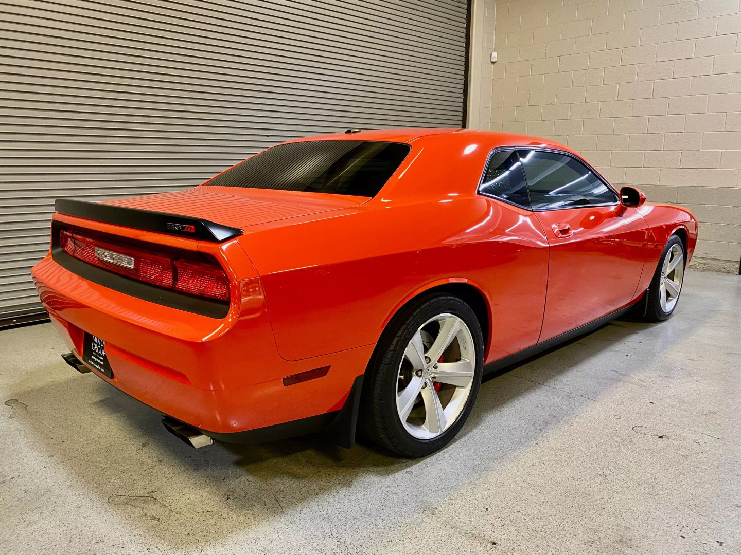 2009 Dodge Challenger SRT8 photo 11
