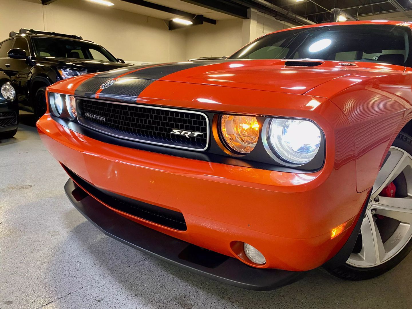 2009 Dodge Challenger SRT8 photo 12