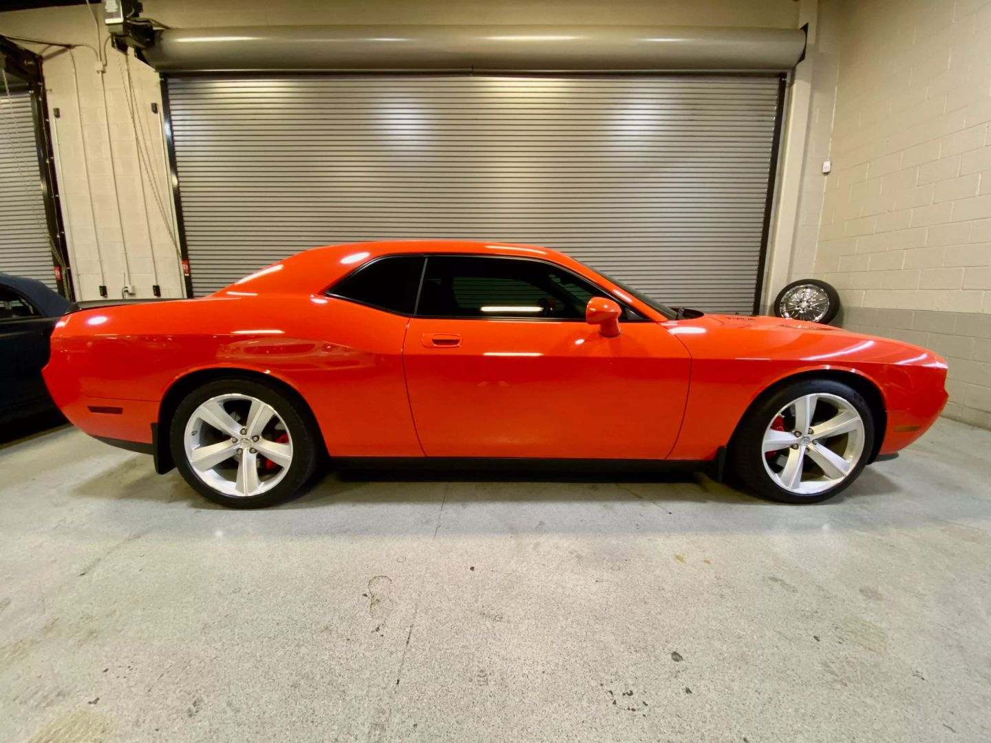2009 Dodge Challenger SRT8 photo 38