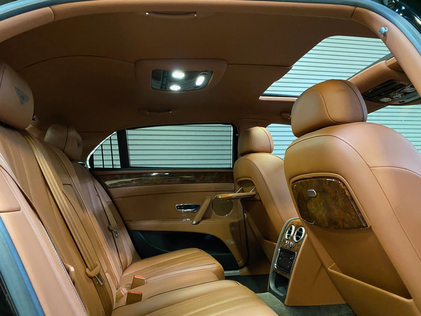 2015 Bentley Flying Spur V8 photo 29