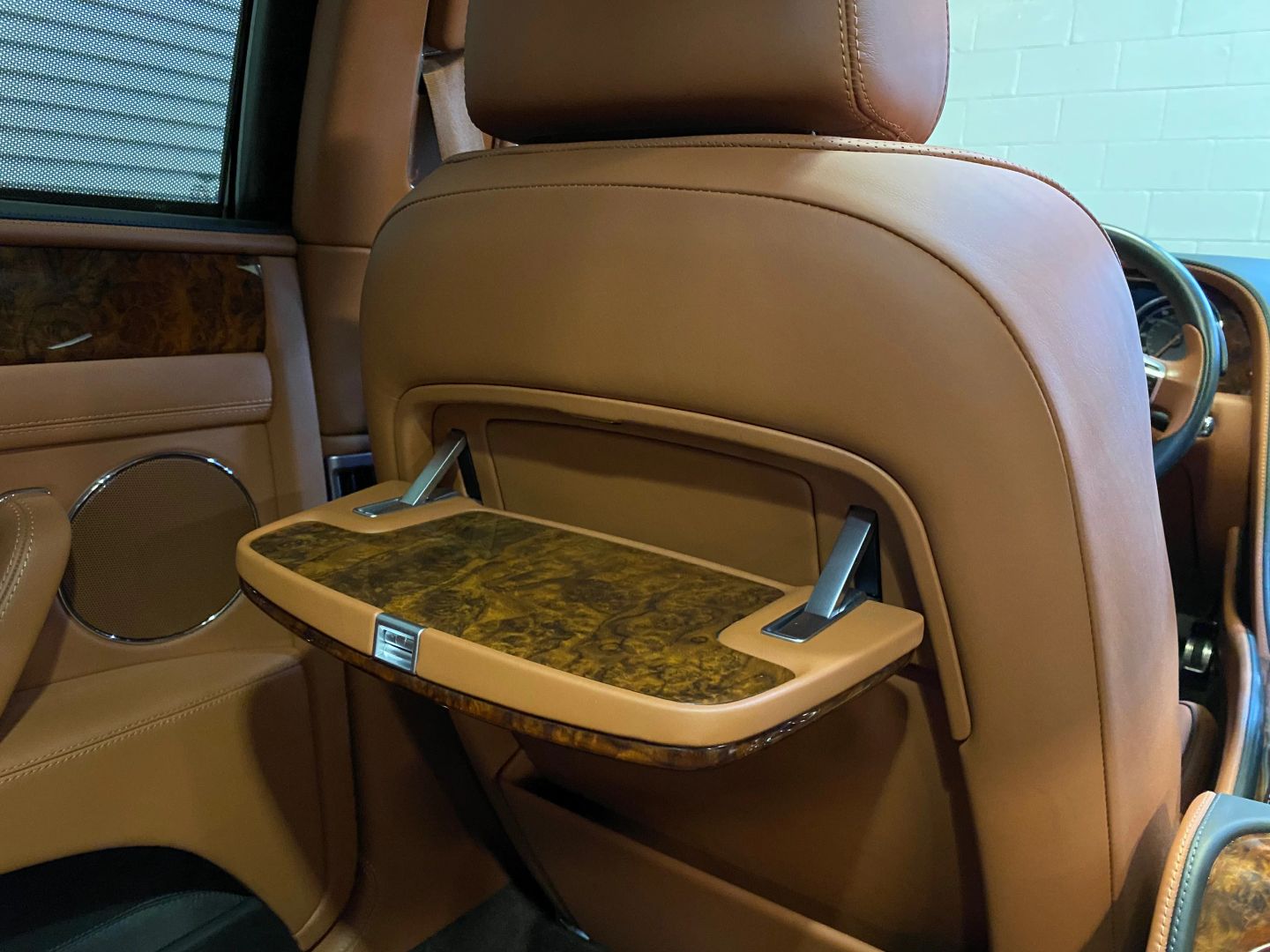 2015 Bentley Flying Spur V8 photo 32