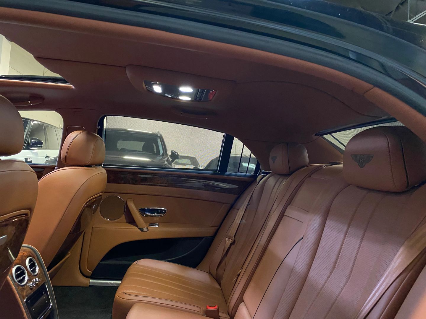 2015 Bentley Flying Spur V8 photo 43