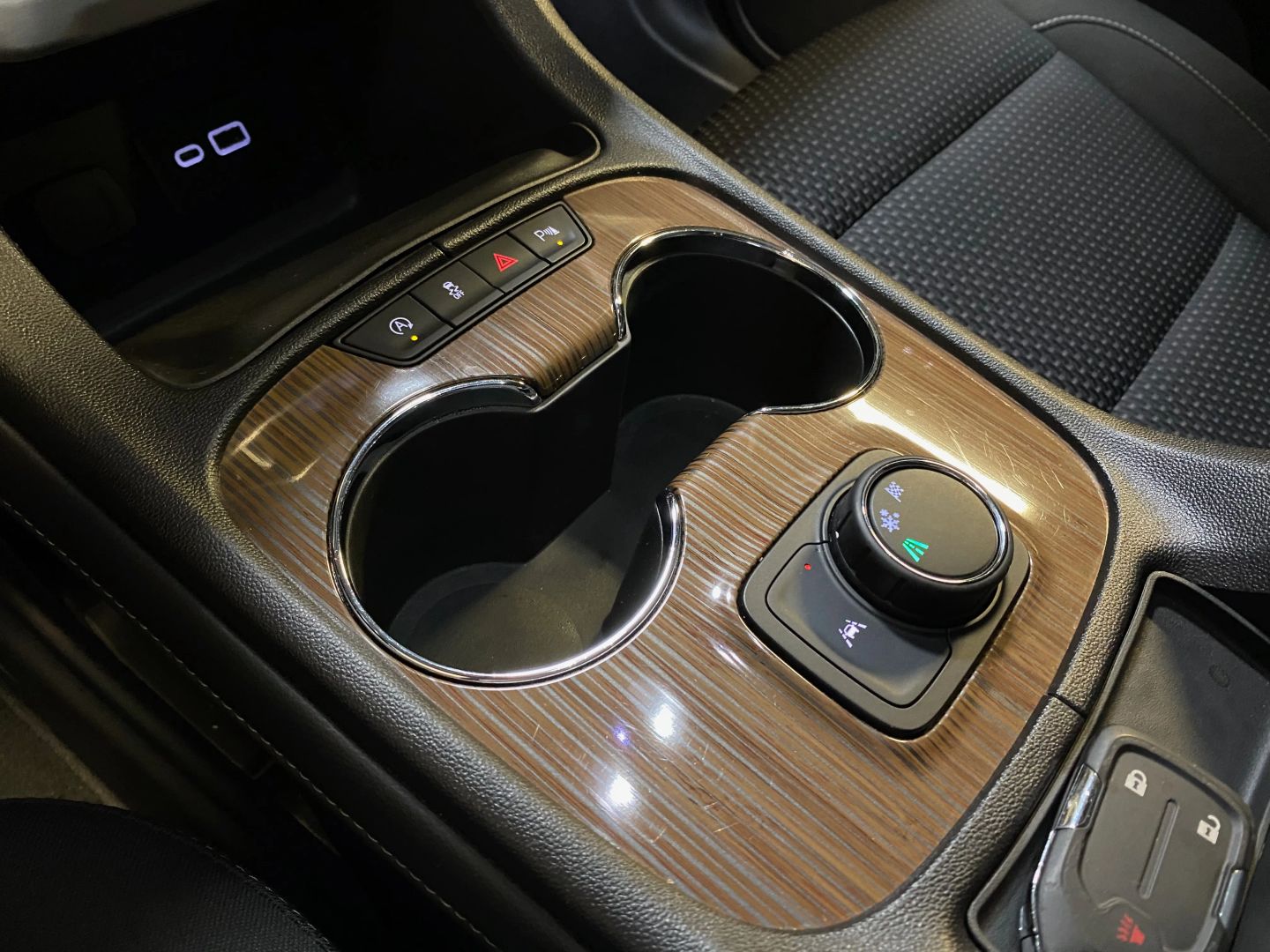 2022 Gmc Acadia SLE photo 16