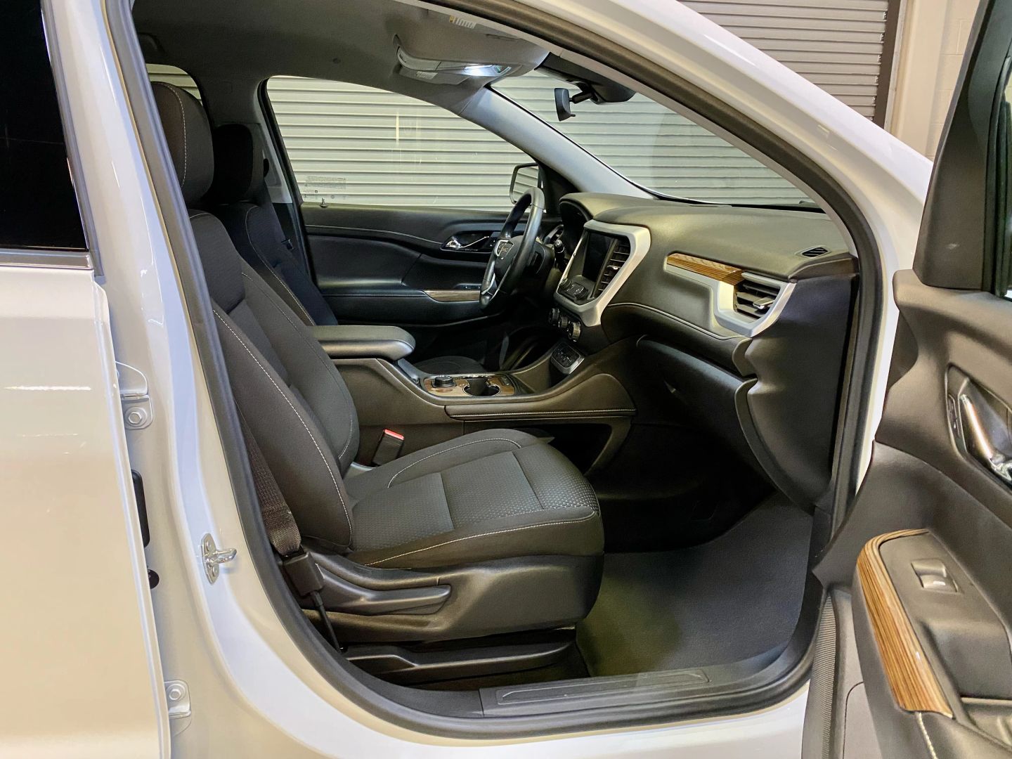 2022 Gmc Acadia SLE photo 17