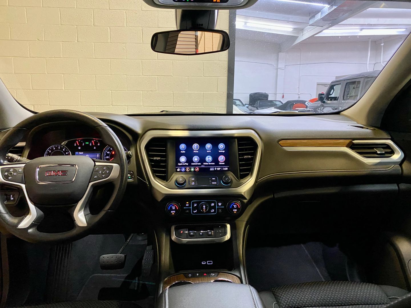 2022 Gmc Acadia SLE photo 21