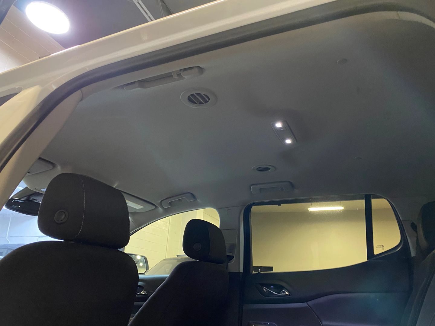 2022 Gmc Acadia SLE photo 32
