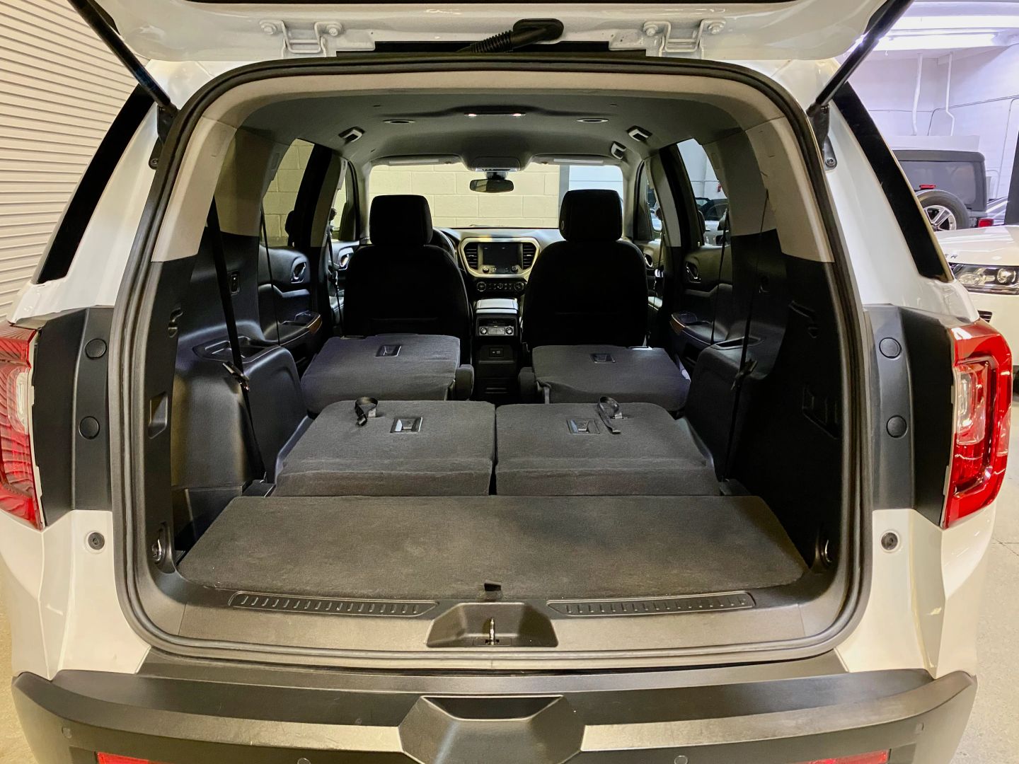 2022 Gmc Acadia SLE photo 34