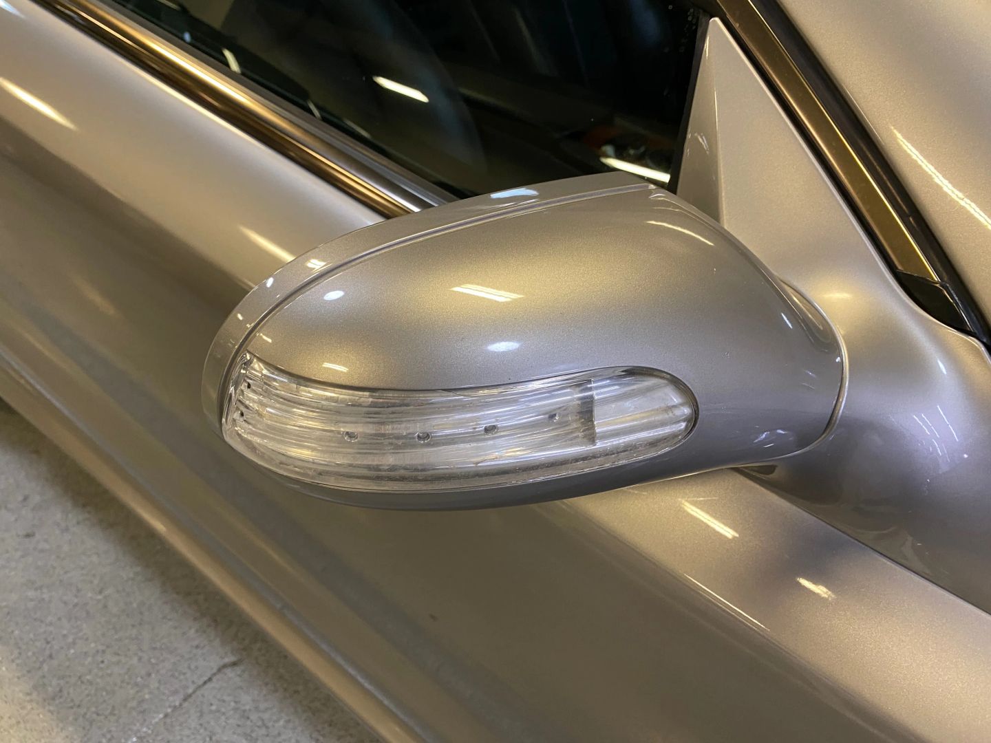 2005 Mercedes Benz SL 500 photo 28