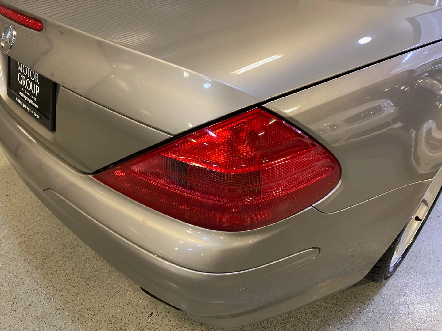 2005 Mercedes Benz SL 500 photo 37