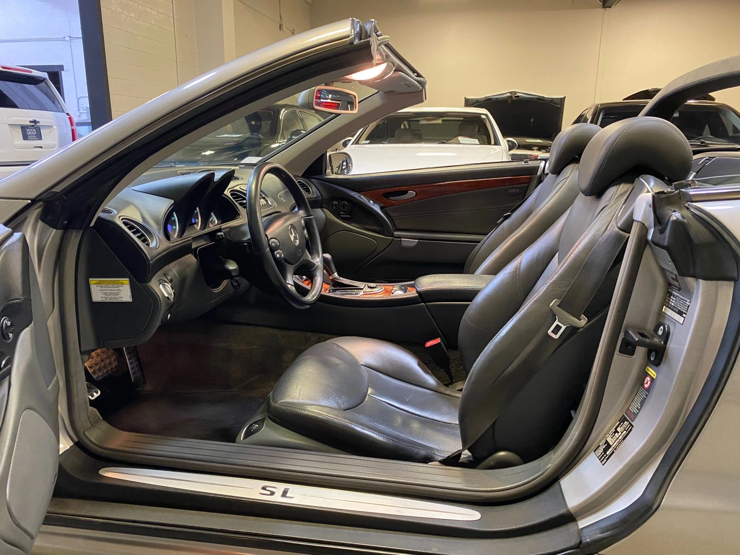 2005 Mercedes Benz SL 500 photo 41