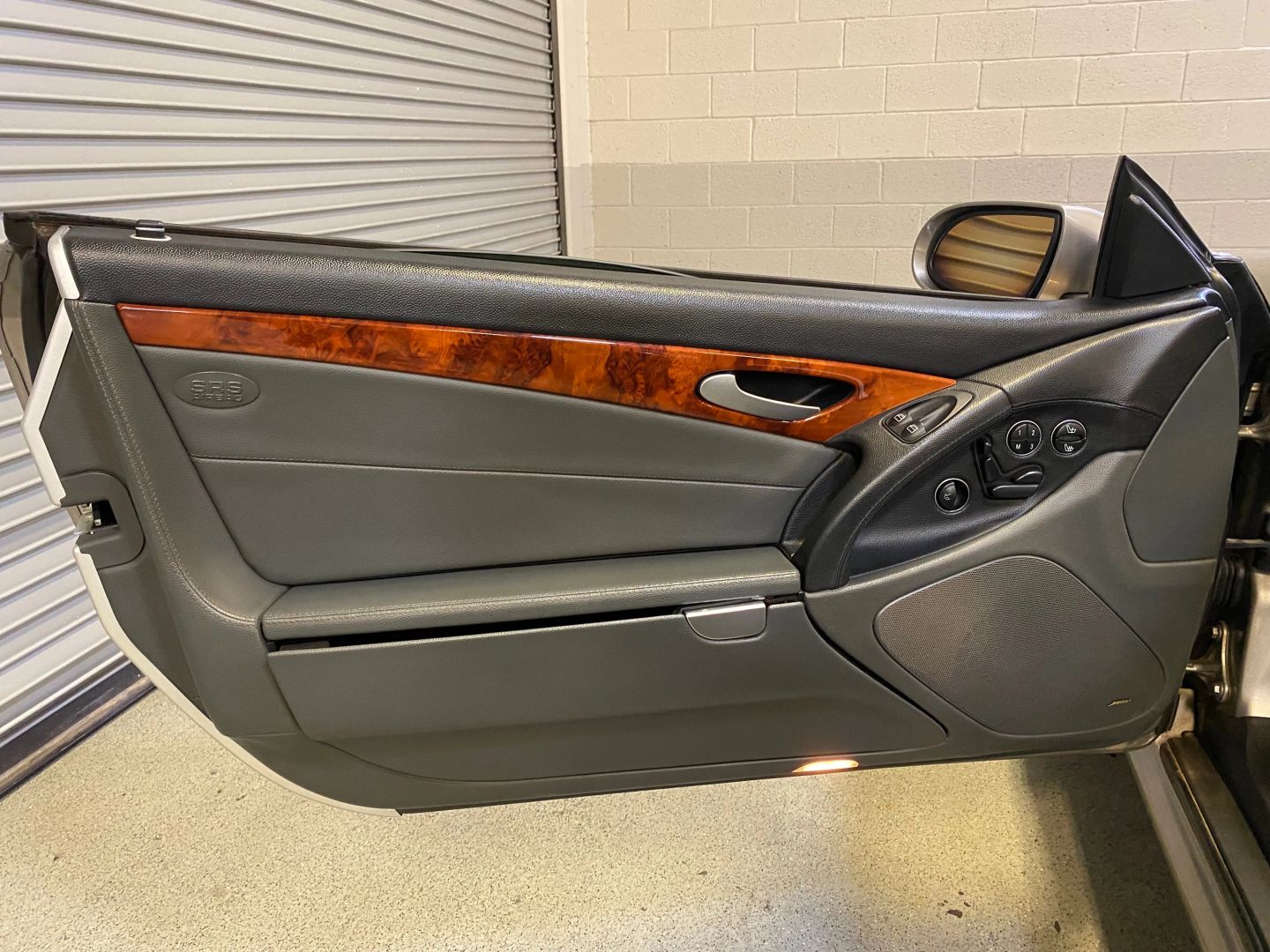 2005 Mercedes Benz SL 500 photo 42