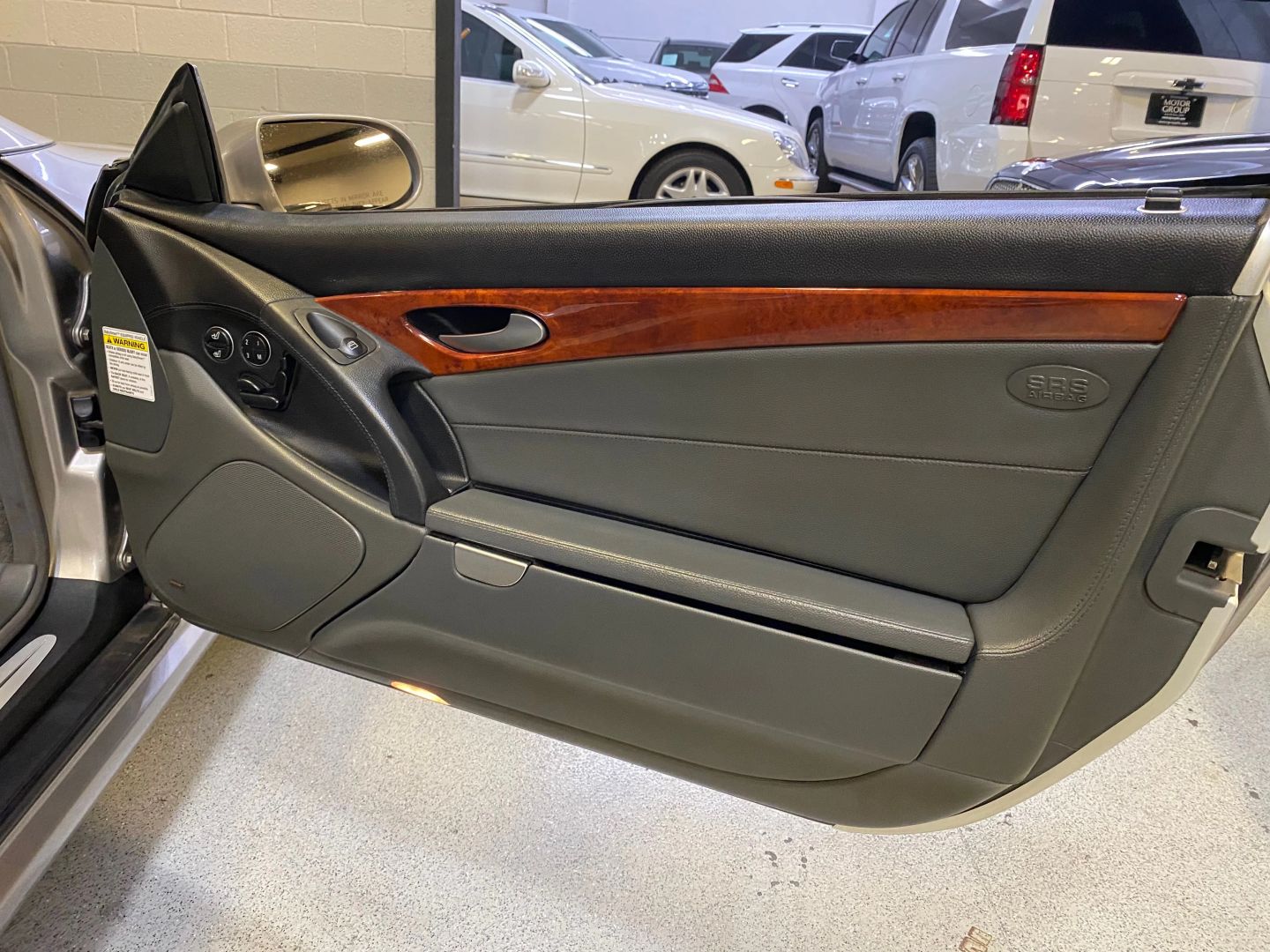 2005 Mercedes Benz SL 500 photo 46