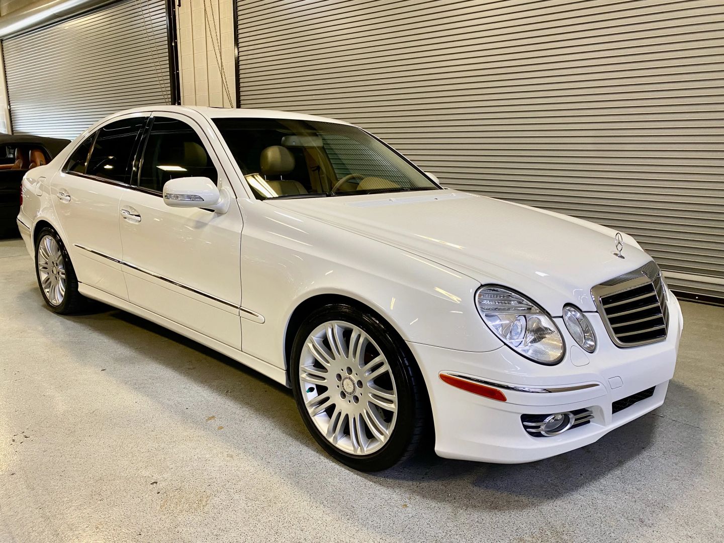 2008 Mercedes Benz E 350 Sedan photo 5