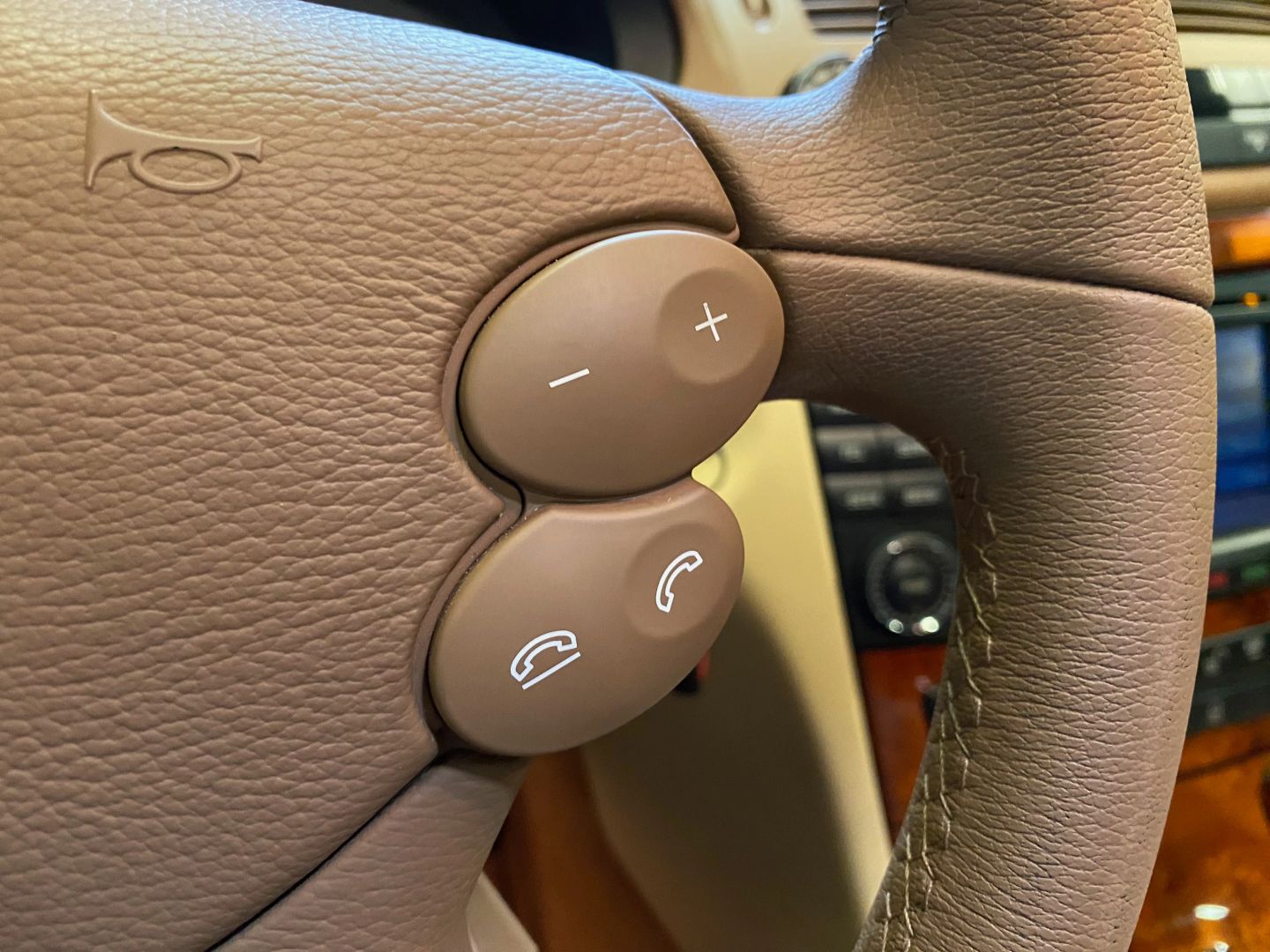 2008 Mercedes Benz E 350 Sedan photo 13