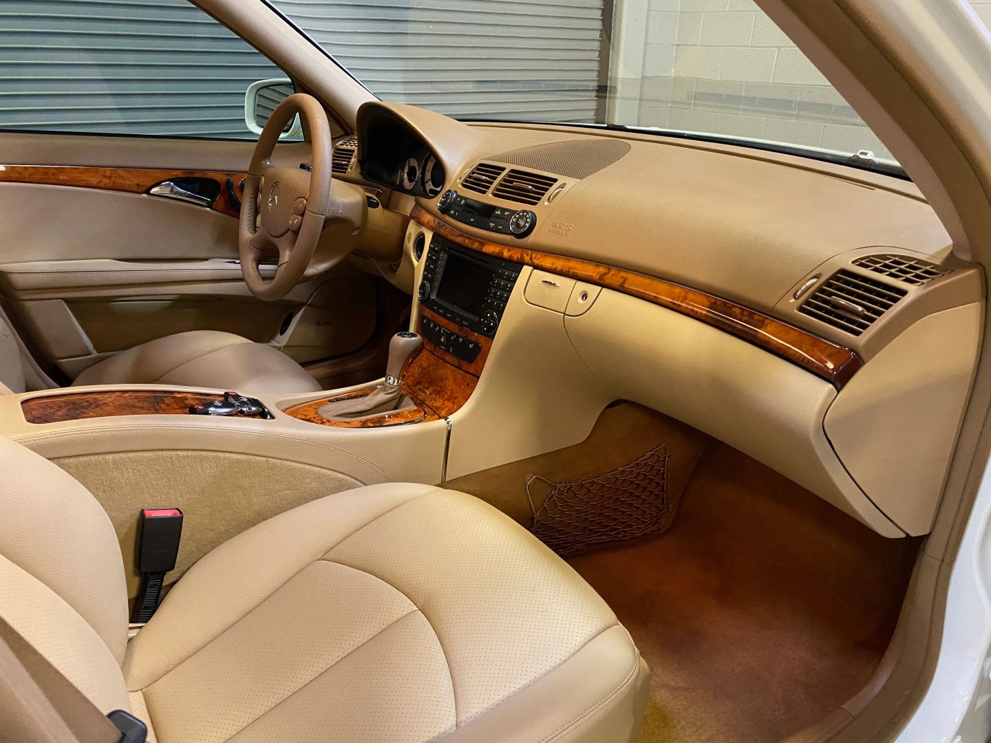 2008 Mercedes Benz E 350 Sedan photo 18