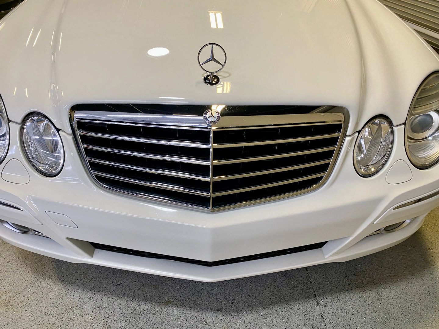 2008 Mercedes Benz E 350 Sedan photo 34