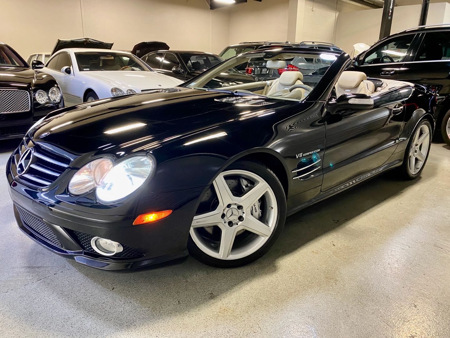 2007 Mercedes Benz SL 55 AMG photo 2
