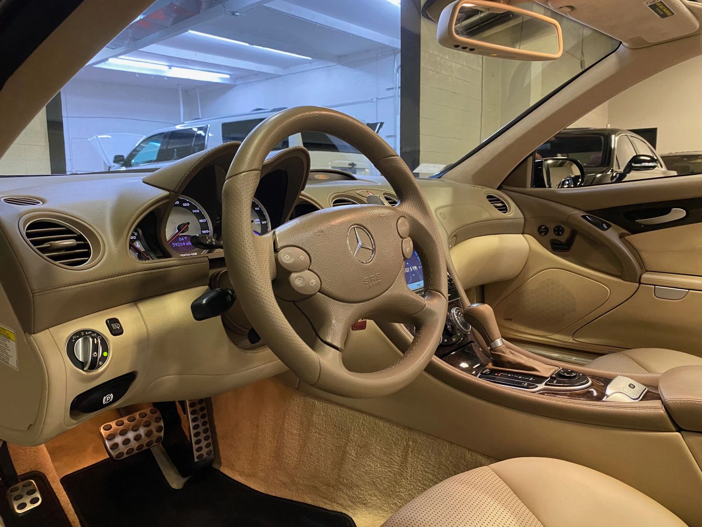 2007 Mercedes Benz SL 55 AMG photo 13