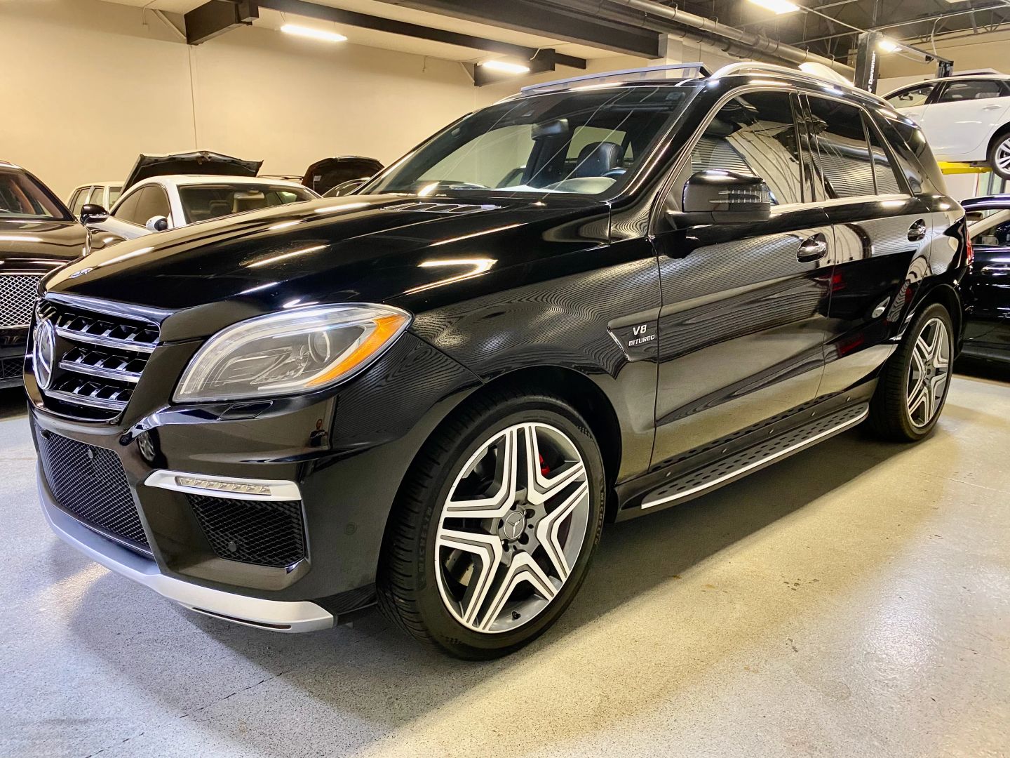 2014 Mercedes Benz ML 63 AMG photo 2