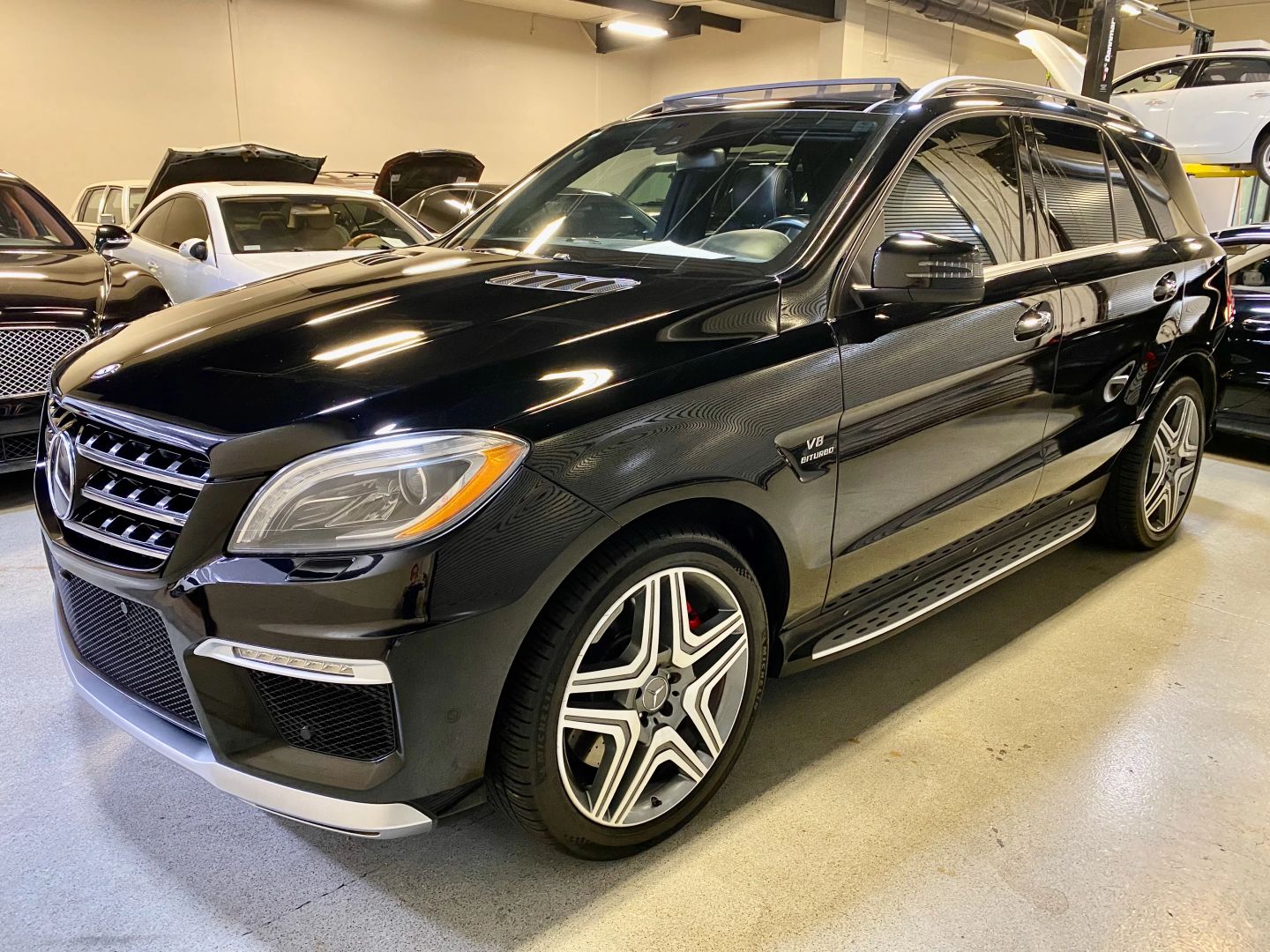 2014 Mercedes Benz ML 63 AMG photo 3