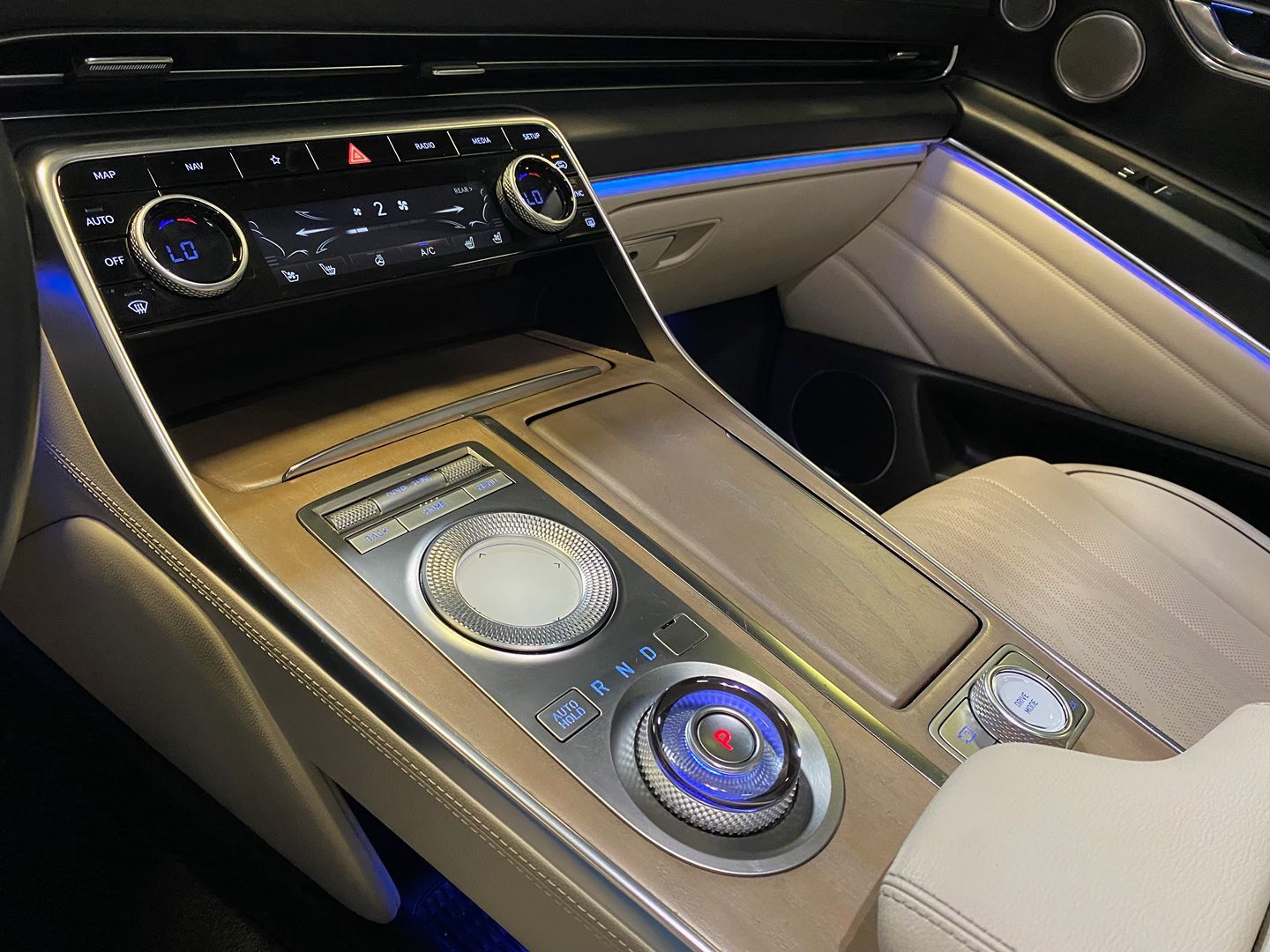 2021 GENESIS GV80 Standard - Photo 28