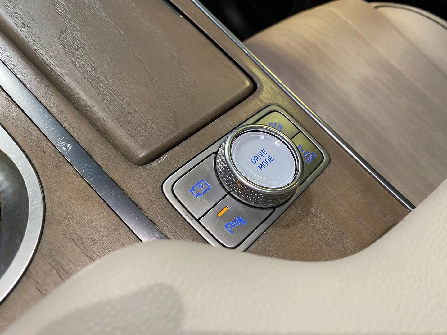 2021 GENESIS GV80 Standard - Photo 30