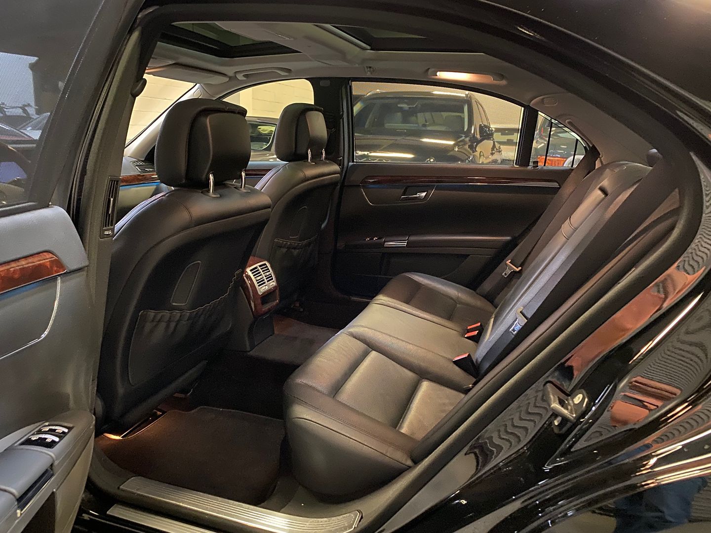 2010 Mercedes-Benz S-Class S550 - Photo 28