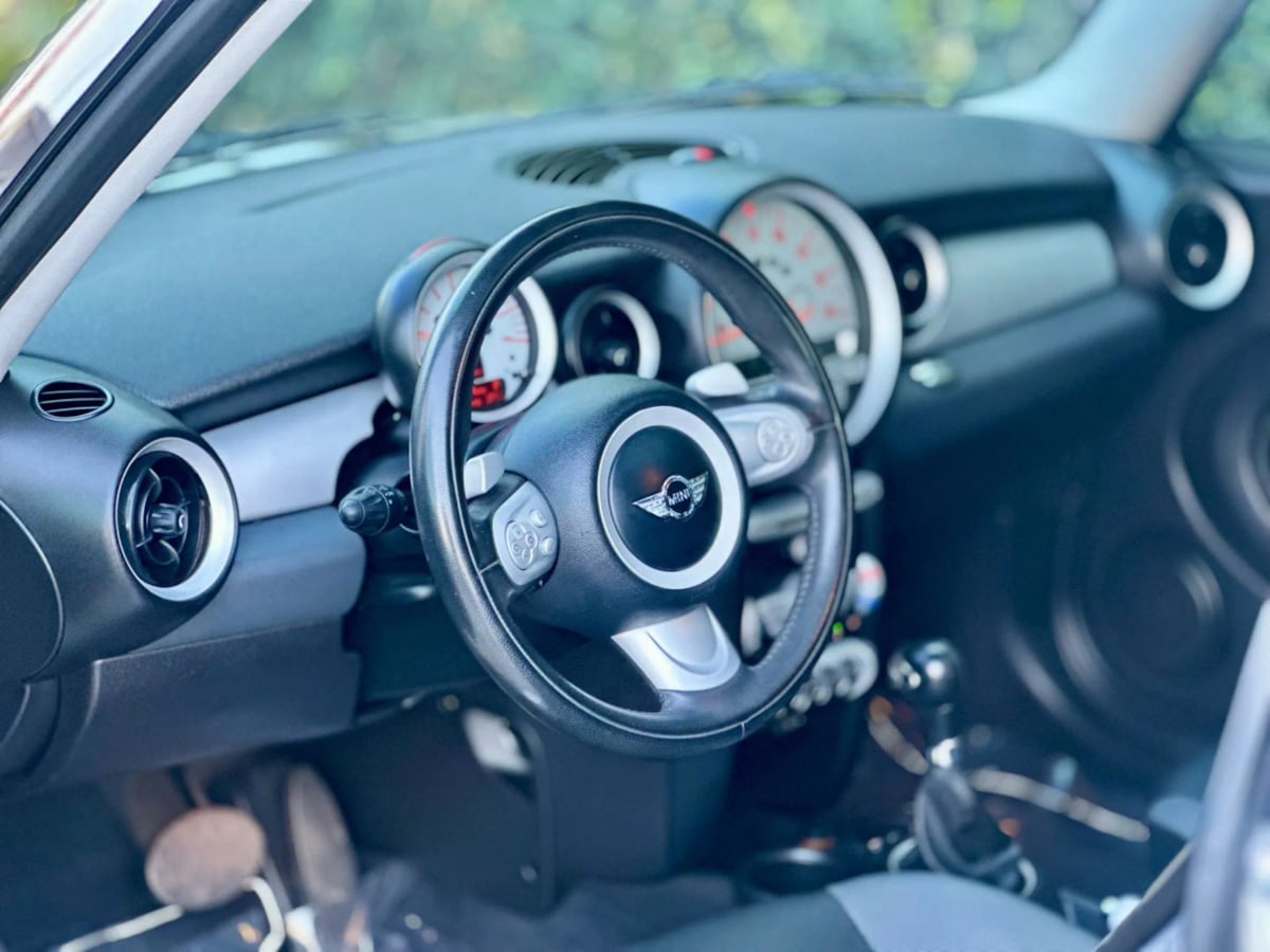 2009 MINI Cooper Base - Photo 13