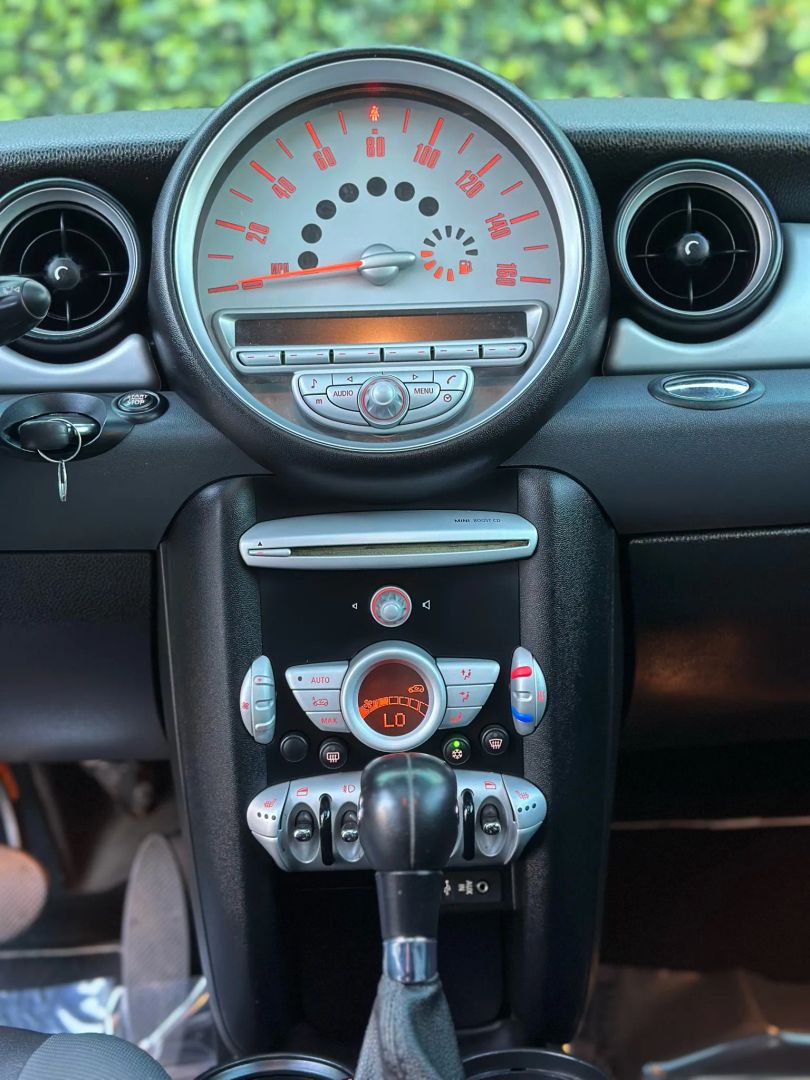 2009 MINI Cooper Base - Photo 16