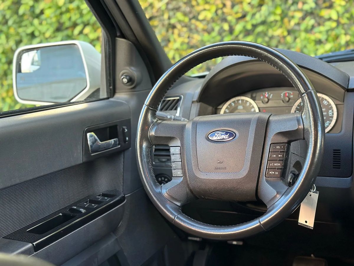 2012 Ford Escape Limited - Photo 19