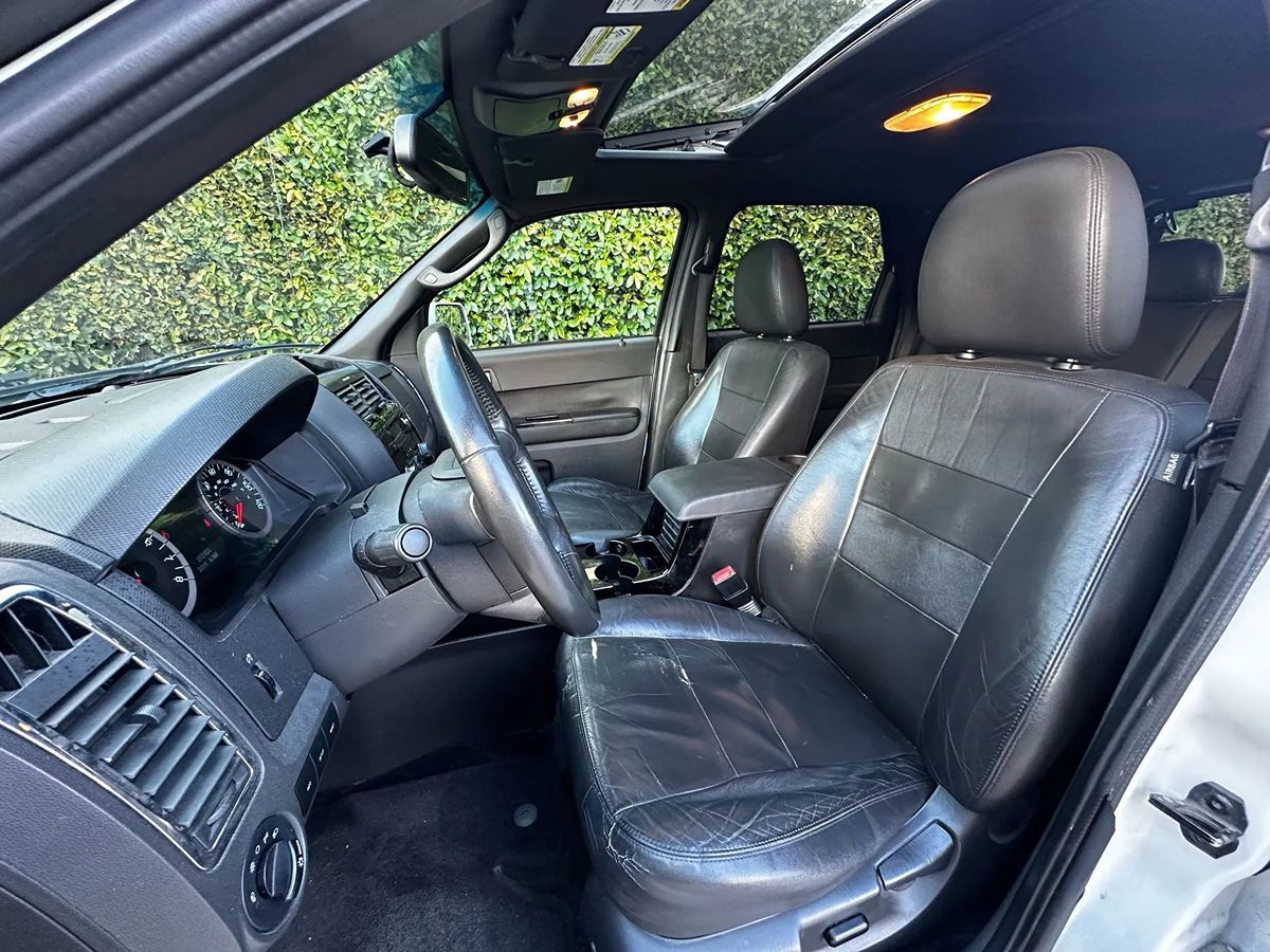 2012 Ford Escape Limited - Photo 23