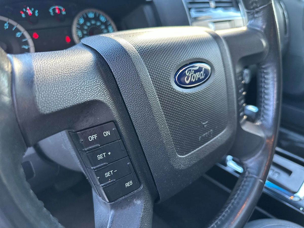 2012 Ford Escape Limited - Photo 32