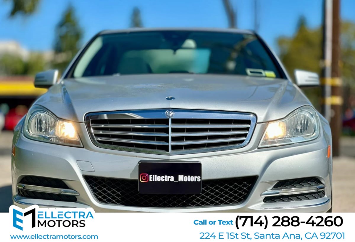 2012 Mercedes-Benz C-Class's photo