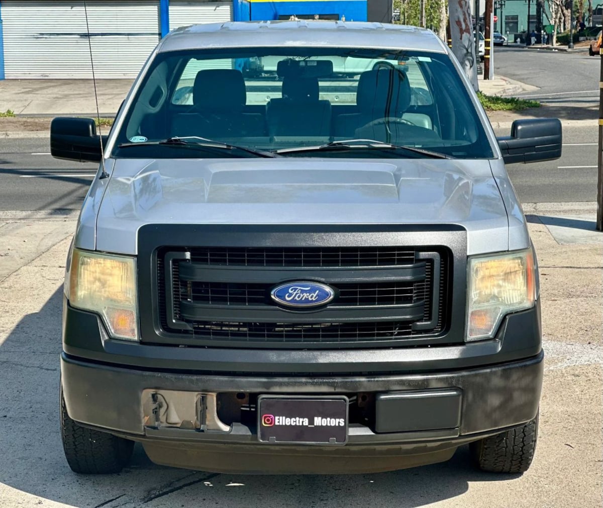 2014 Ford F-150 XL - Photo 2
