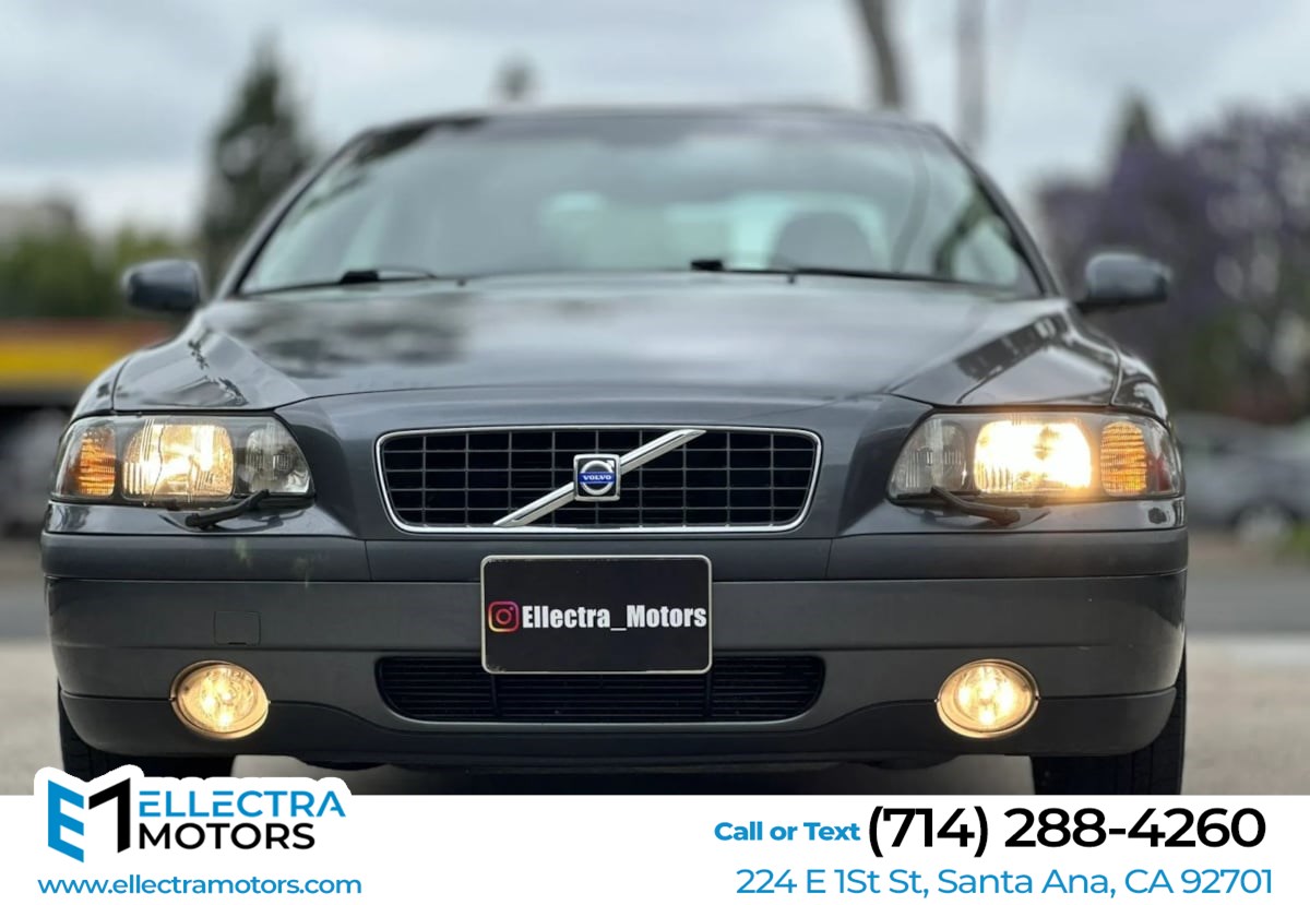 2004 Volvo S60 2.4's photo