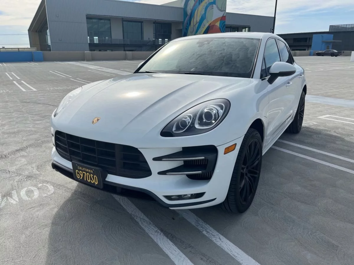 2015 Porsche Macan Turbo