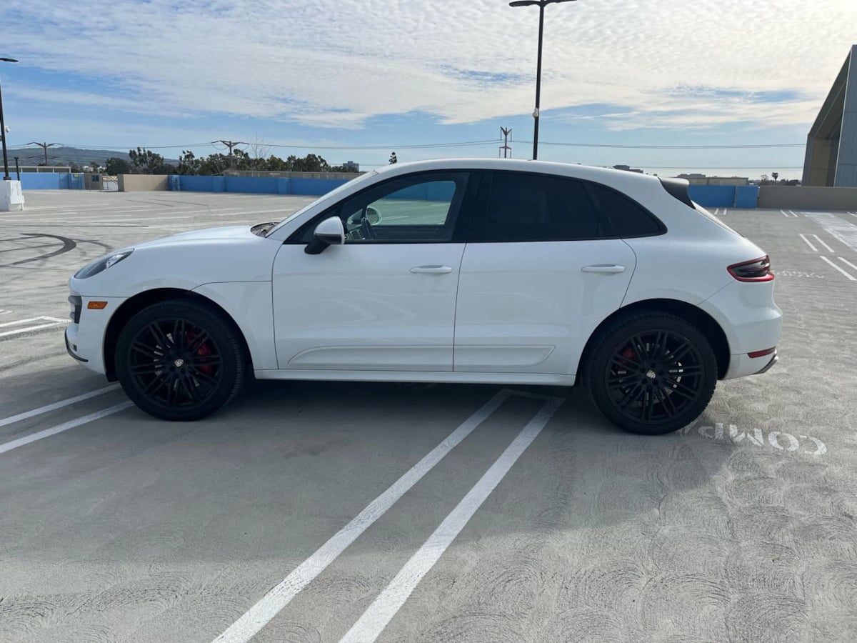 2015 Porsche Macan Turbo - Photo 6