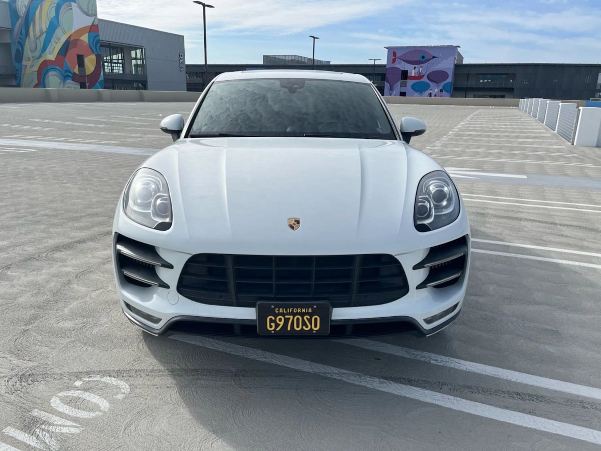 2015 Porsche Macan Turbo - Photo 9