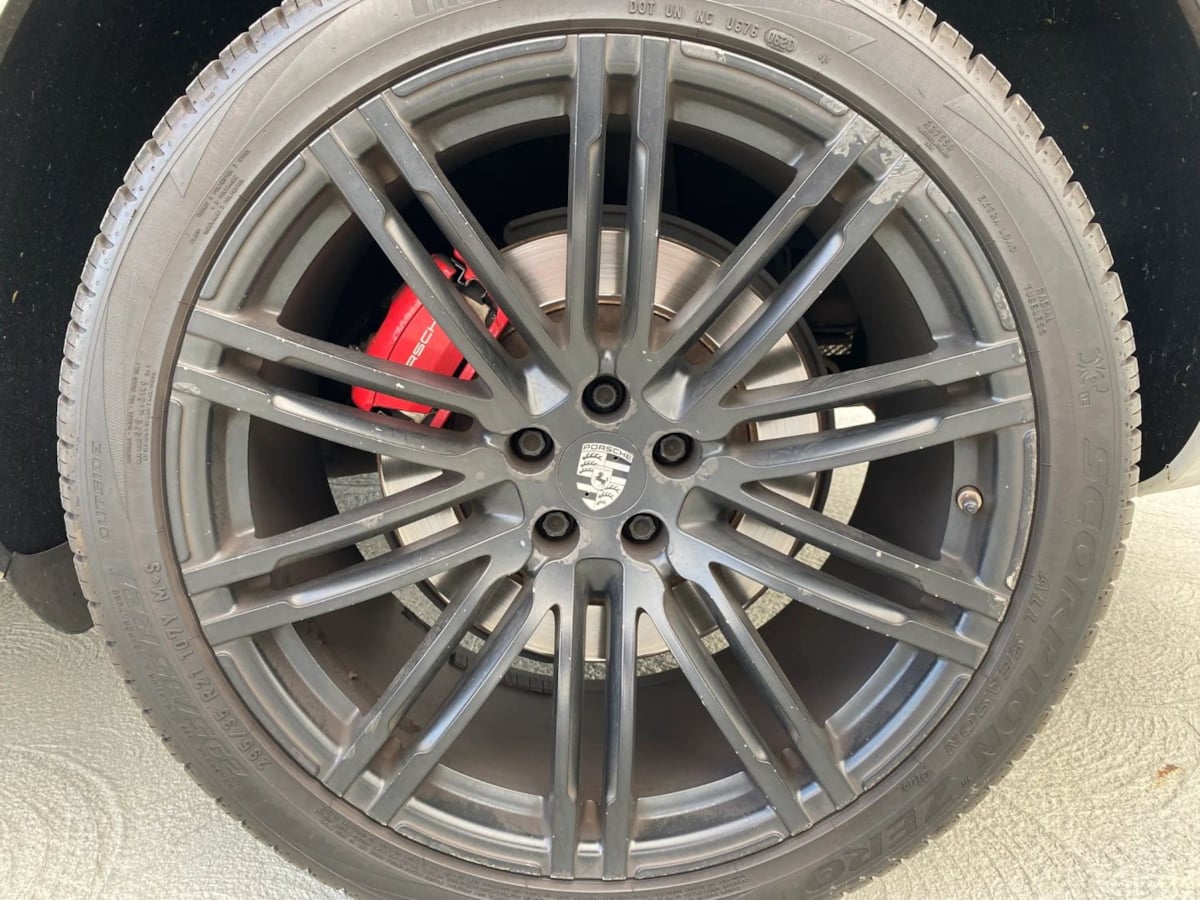 2015 Porsche Macan Turbo - Photo 12