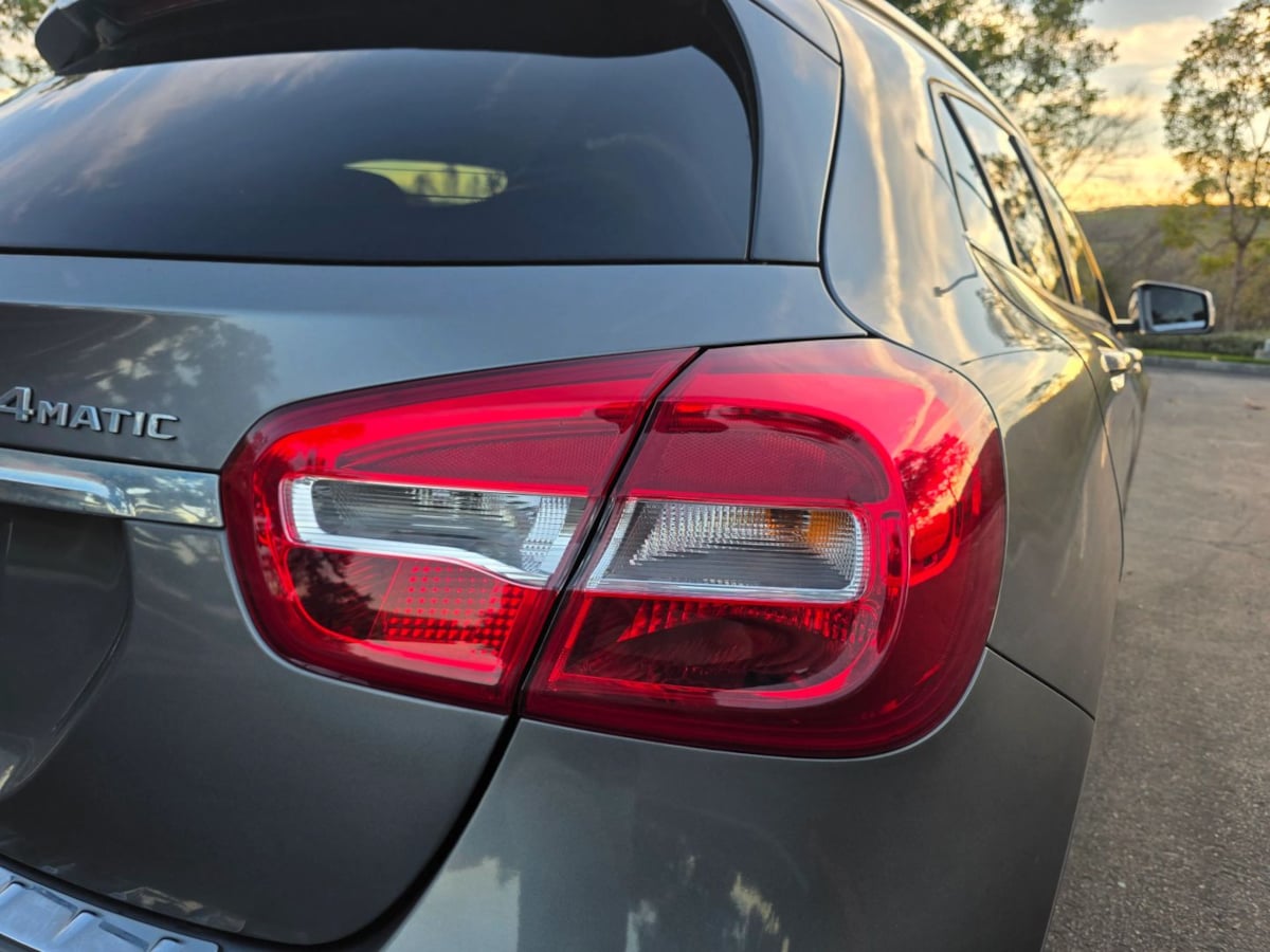 2017 Mercedes-Benz GLA-Class GLA250 - Photo 8