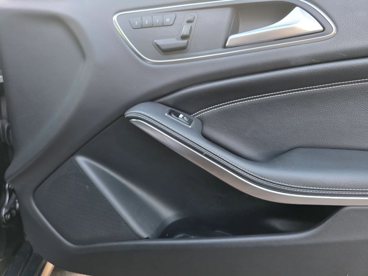 2017 Mercedes-Benz GLA-Class GLA250 - Photo 21