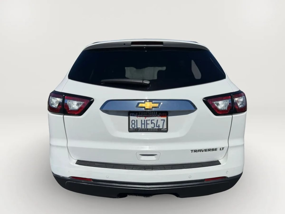 2016 Chevrolet Traverse 1LT - Photo 4