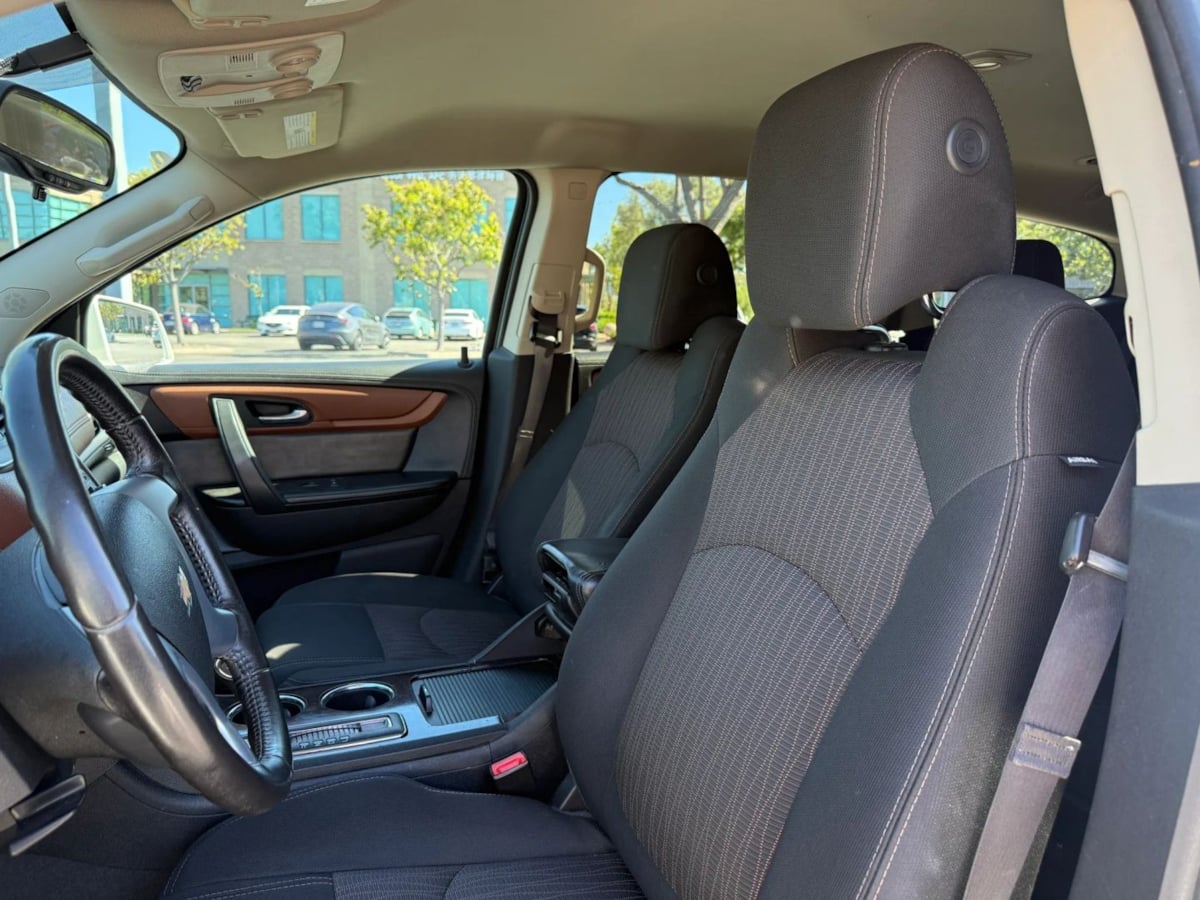 2016 Chevrolet Traverse 1LT - Photo 8