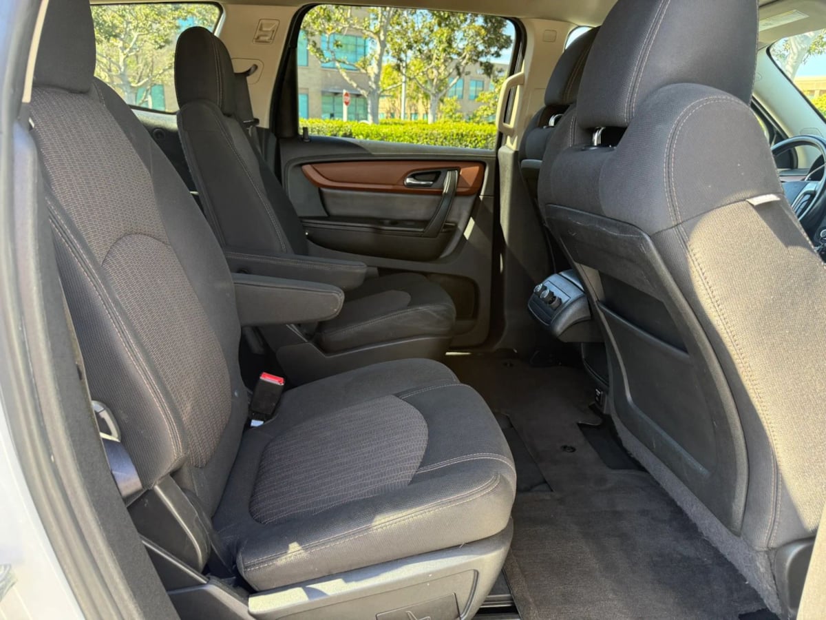 2016 Chevrolet Traverse 1LT - Photo 15