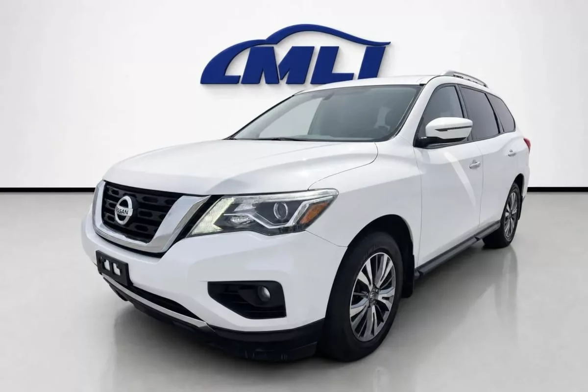2020 Nissan Pathfinder SV