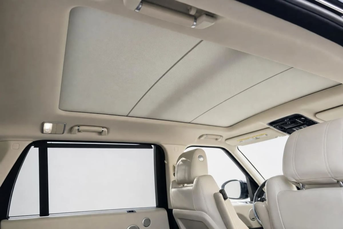 Photo 35 of this Land Rover Range Rover