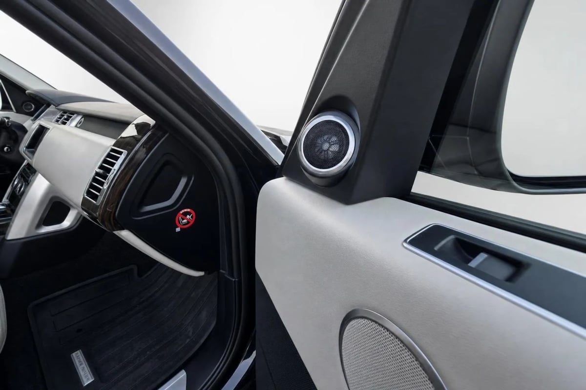 Photo 42 of this Land Rover Range Rover